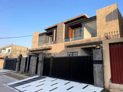 10 Marla Brand New Double Story Modern Luxury Double Story House For Sale In Model Town Multan