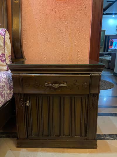 Wooden bed set for sale