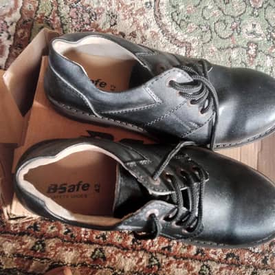 B safe safety shoes