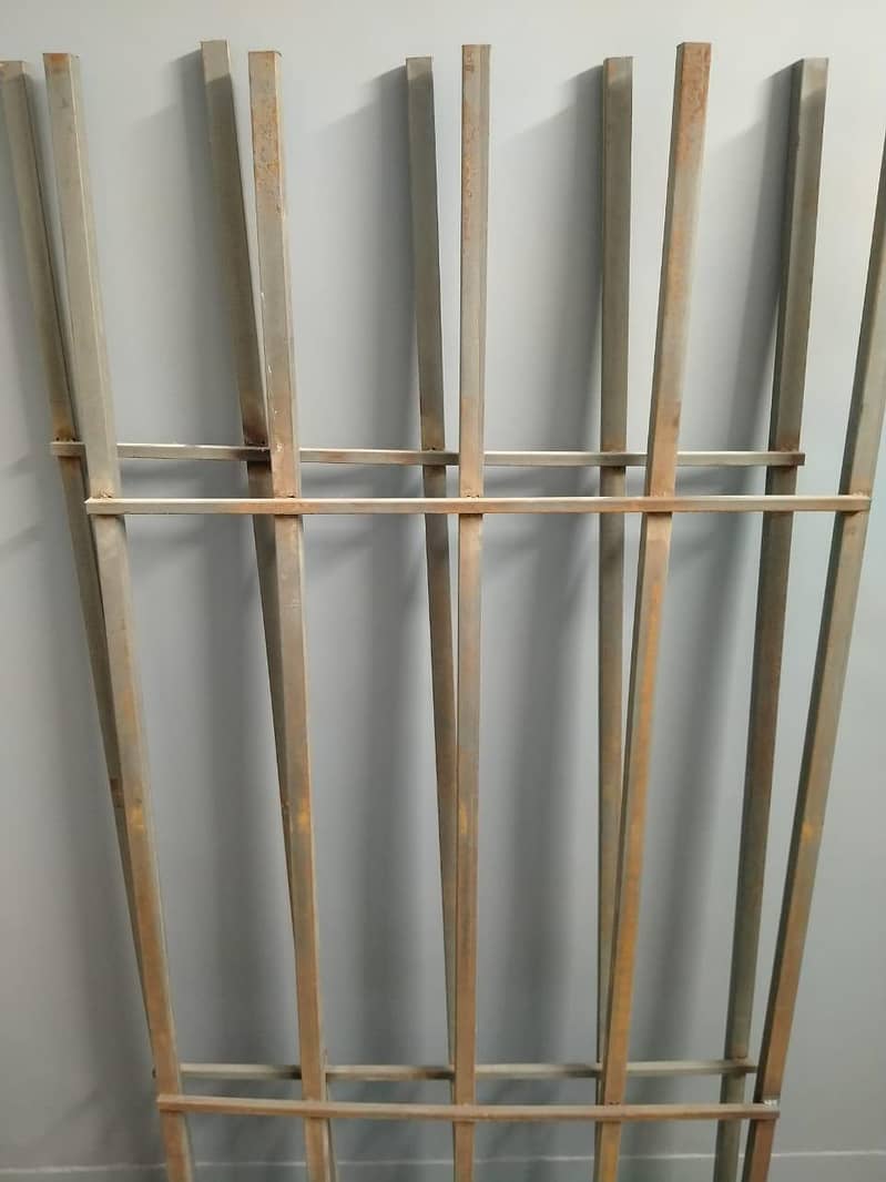 bed with dressing table 0