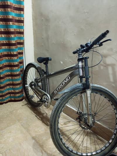 strong cycle 10/9 Sirf aik paddle lagna wala ha Baki all ok ha