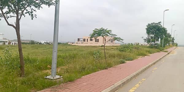 1000sq Yd Plot In Bahria Town Karachi At Precicnt-7 Is FOR SALE. Best For Investment