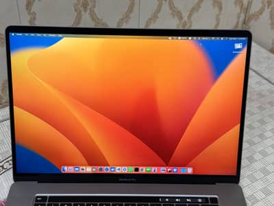 Apple Macbook pro 16 inch 2019 1TB 16GB RAM