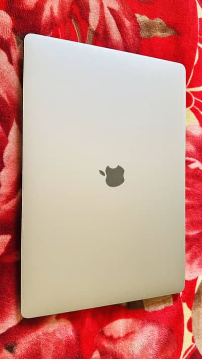 MacBook Pro 2019 16” (16gb/512