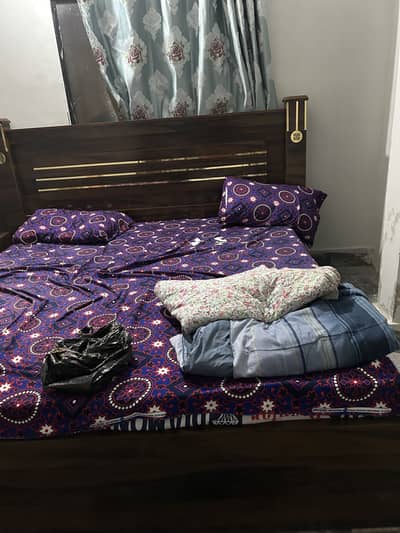 Beautiful bedroom set with mattress