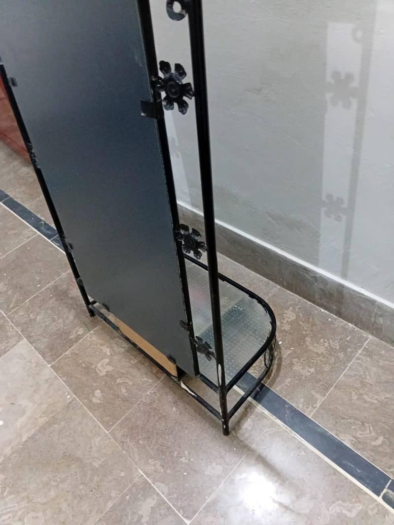 hanging dressing table 5