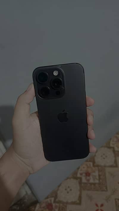 iPhone 15 Pro 10/10 Condition | Box & Cable | 89% Health