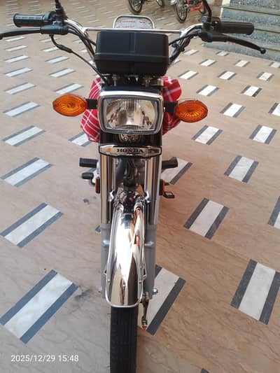 Honda CG 125 2026 03196906428