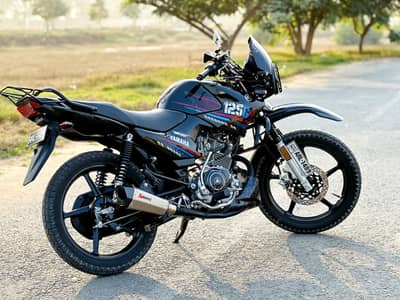 yamaha ybr 125g black color  2023