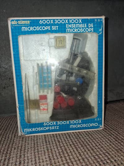Microscope
