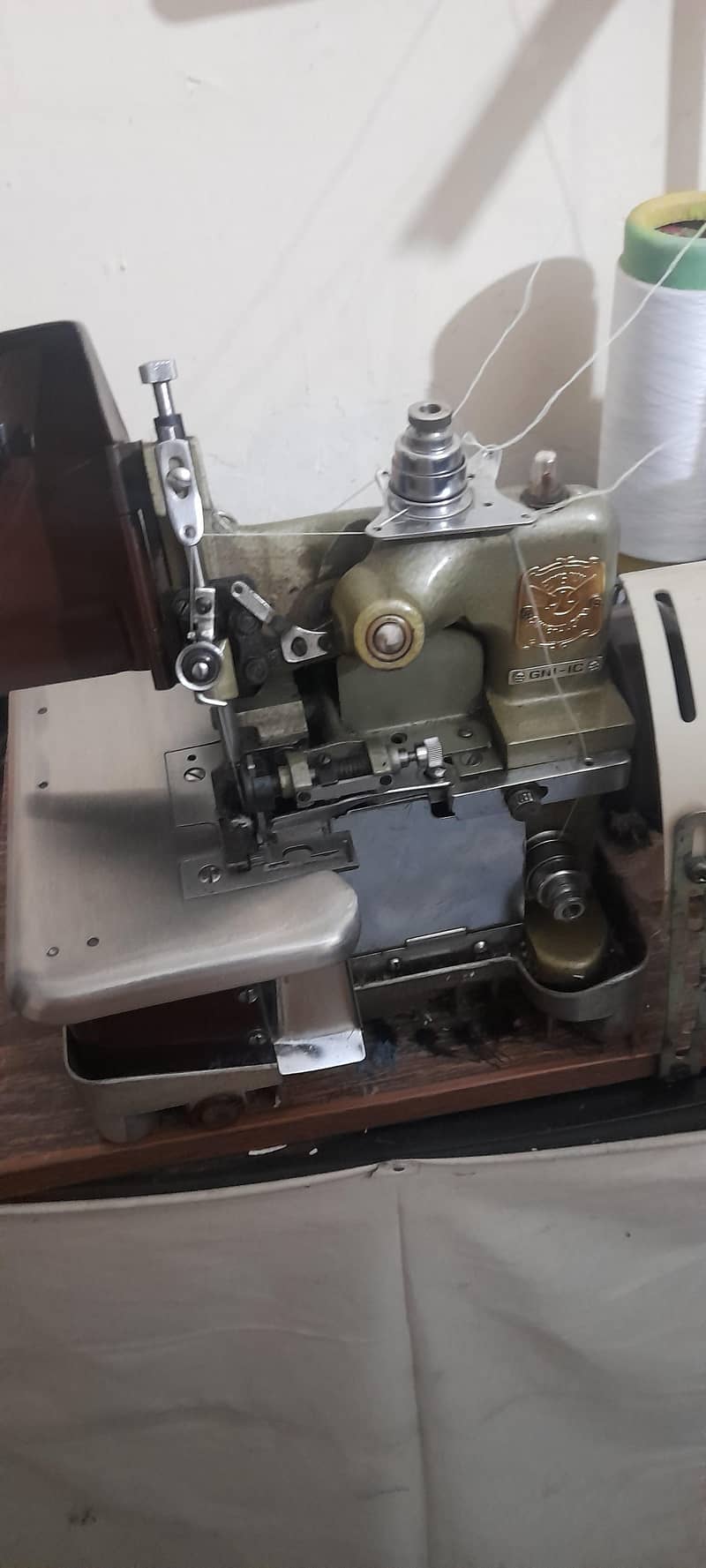 Overlock machine 0