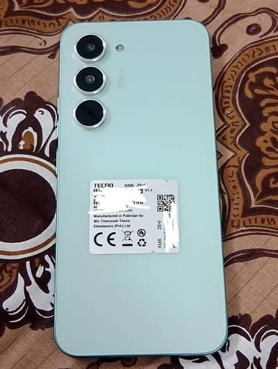 EXCHANGE POSSIBLE WITH IPHONE OR SAMSUNG