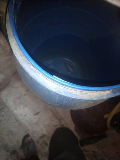 urgent sale plastic daram 3 adad hain use mein hainain