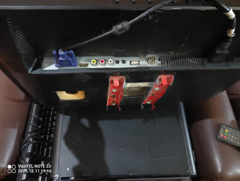 monitor means computer 5