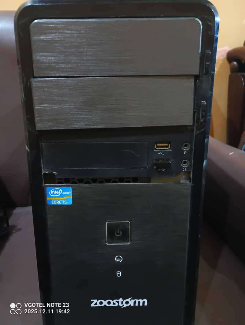 monitor means computer 8