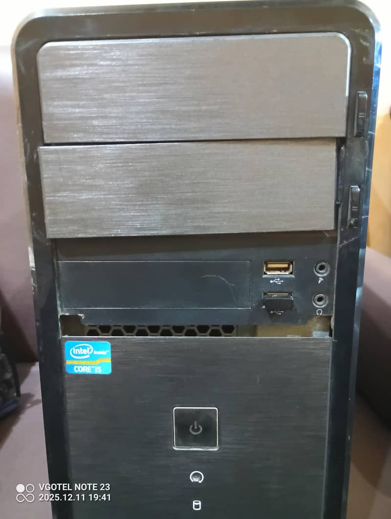 monitor means computer 9