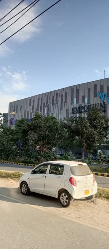 5 Shop Commercial Available For Sale