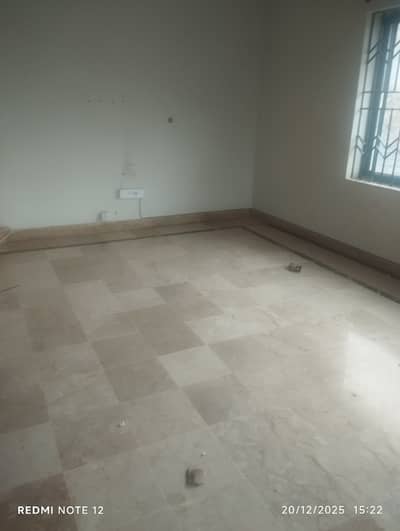 G-11/2 25*50 Upper portion Available For Rent