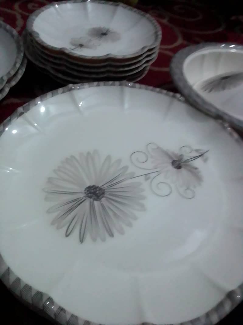 dinner set 1