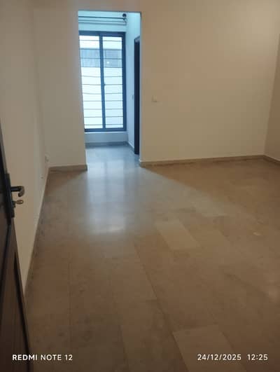 G-11/3 30*60 Upper portion Available For Rent i