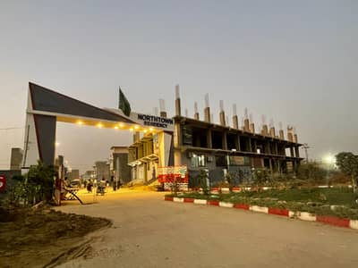 CORNER WEST OPEN 120SQ YARDS PLOT AVAILABLE IN BEST PRICE.