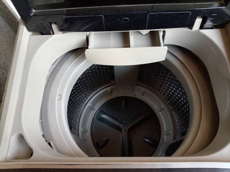 Dawlance automatic washing machine 2