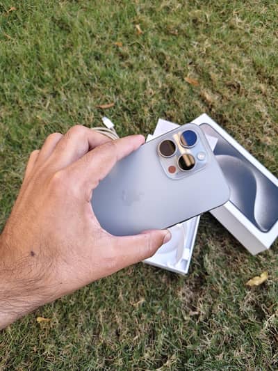 iphone 15 pro max 256gb battery health 85