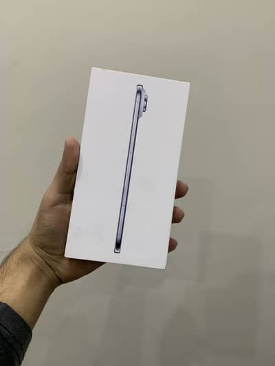 Iphone 17 Air LLA variant 256gb sky blue