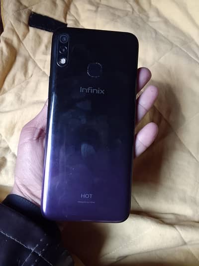 Infinix hot 8 lite MOBLIE PTA PORB  glass gang ha MEMERY 32 REM 3