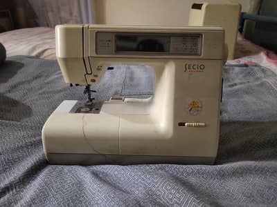 Secio computerized sewing machine