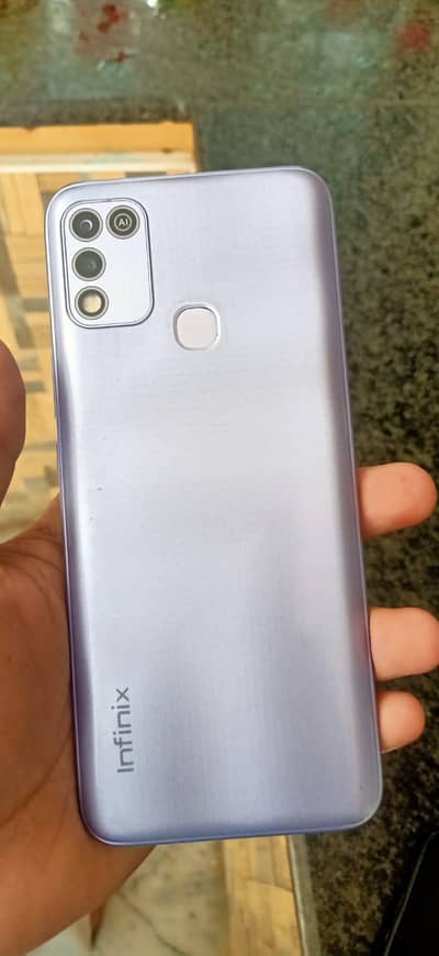 condition 9/10  Memory 4/64 Pta approved dual sim exchange possible