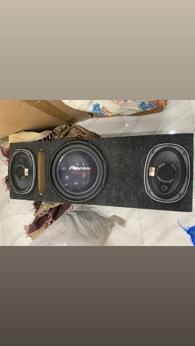 Car high sound quality with heavy bass 2 speakers