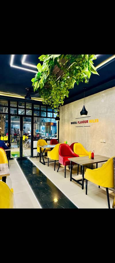 kitchen experience rider whiter order taker