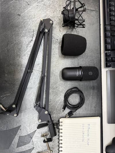 Hyper x Solocast microphone