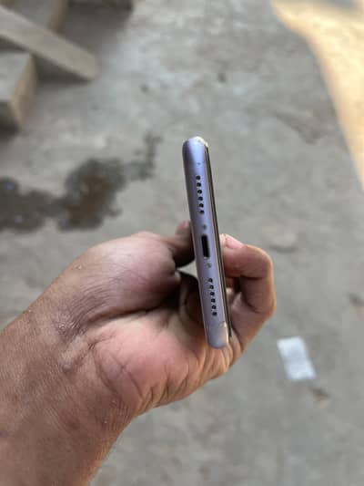 condition 10 by 10  phone #03276339259