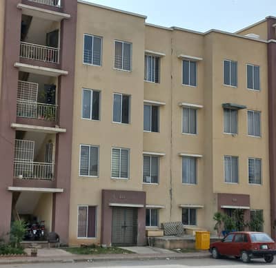 Executive Block Third Floor Family Apartmnet For Sale