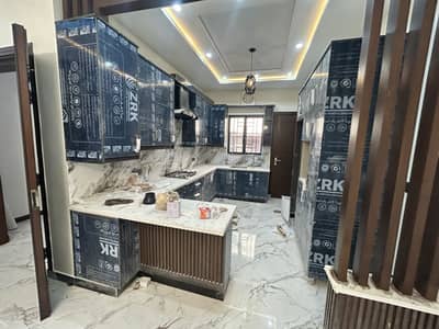 Exclusive 10 Marla Upper Portion | Brand New | (Ground Locked)