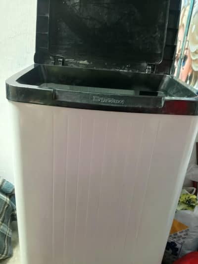 1) washing machine achi halat me ha