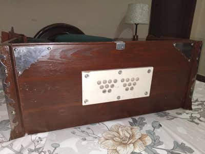 best harmonium in brand new condition.