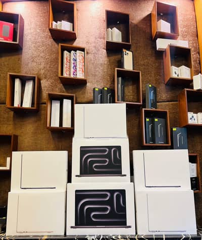 Macbook Air M4 Box Packed/ Macbook Pro M5 13 14 16 Inch (16/256 16/512