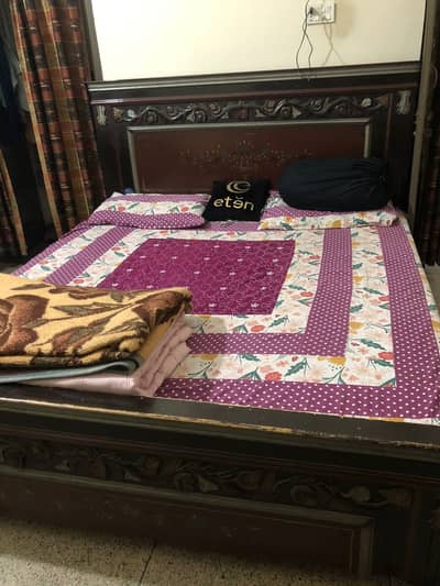 Used Double Bed + Dressing Table – For Sale