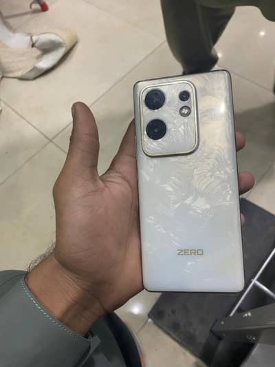 Infinix zero 30