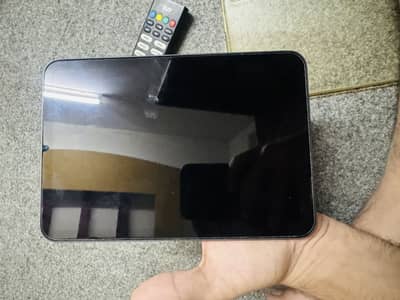 iPad mini 6 64GB with box