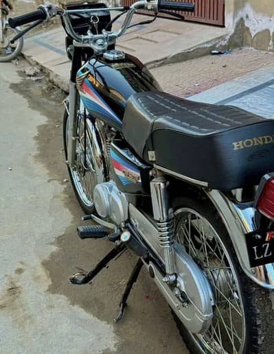 Honda 125 $ 03102718481