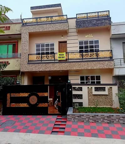 4 Marla Brand New Tile Flooring House Prime Location for Sale in G-13/1