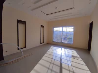 10 Marla Tile Flooring House Prime Location for Sale in G-13