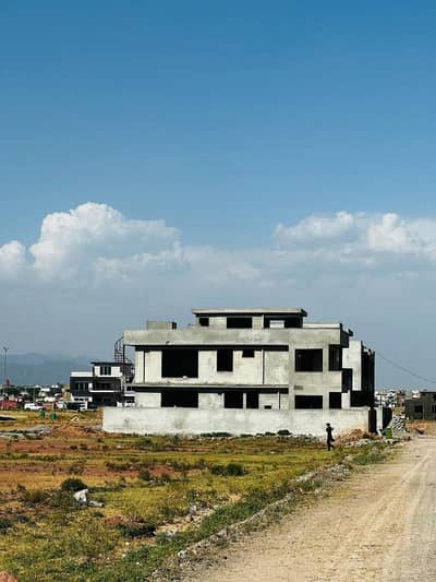 50x90 Kana street 106 proper corner with extra land For G-14/3