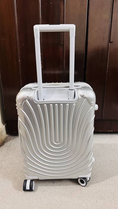 it travelling bag (UK Imported) - 22inch (cabin size)
