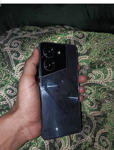 Tecno pova 5 pro 8/255