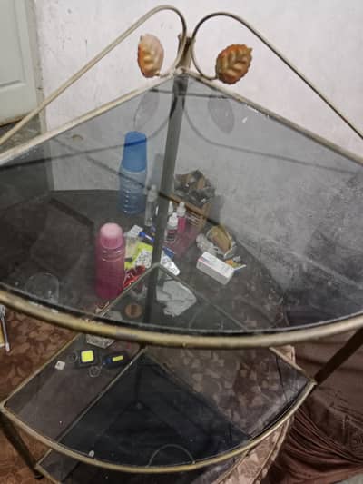 steel with mirror stand